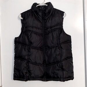 Black Merona Puffy Vest - Size L